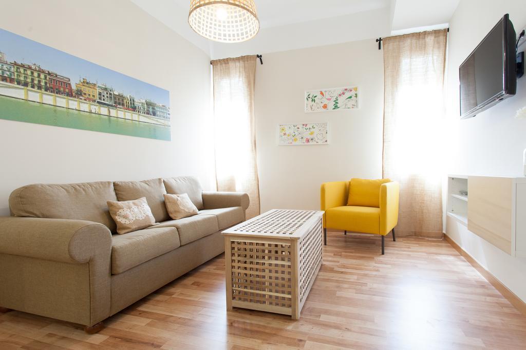 Apartamentos Diaber Larana Sevilla Kamer foto
