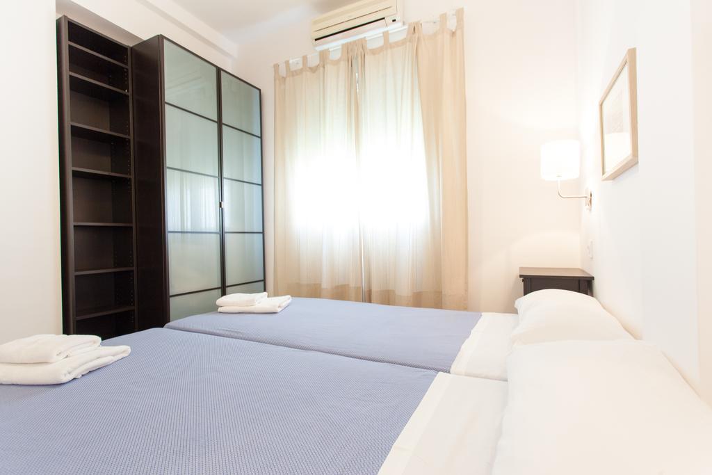 Apartamentos Diaber Larana Sevilla Kamer foto