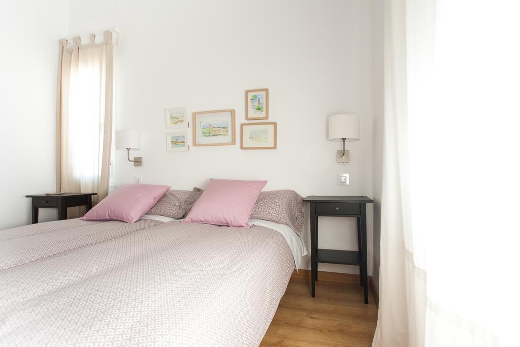 Apartamentos Diaber Larana Sevilla Kamer foto