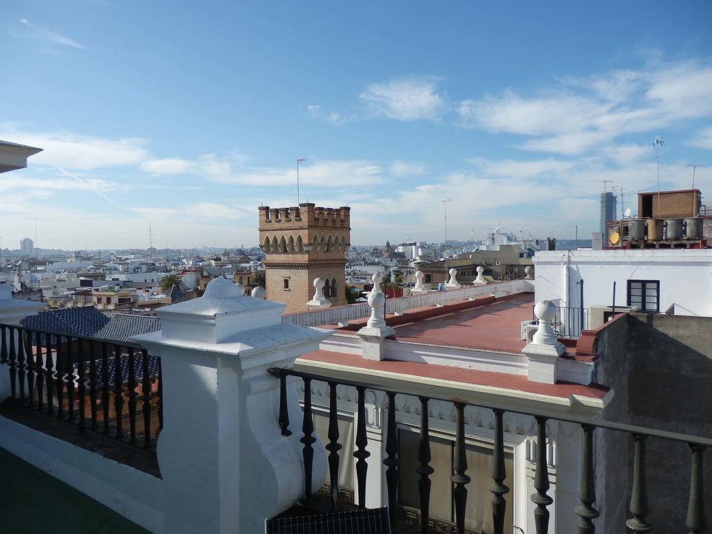 Apartamentos Diaber Larana Sevilla Kamer foto