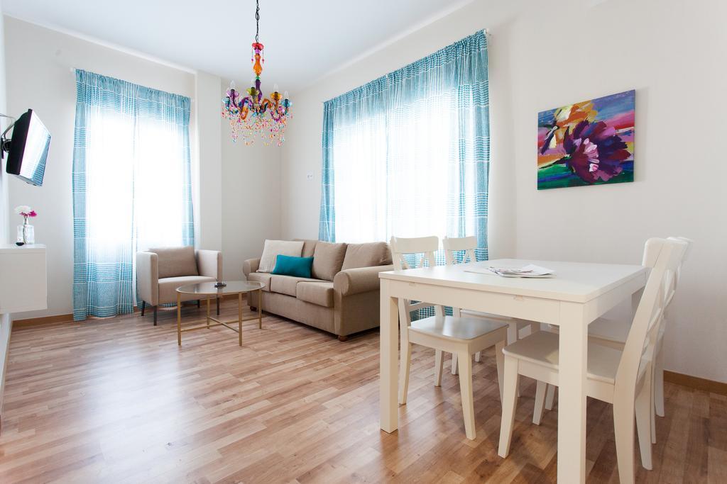 Apartamentos Diaber Larana Sevilla Kamer foto