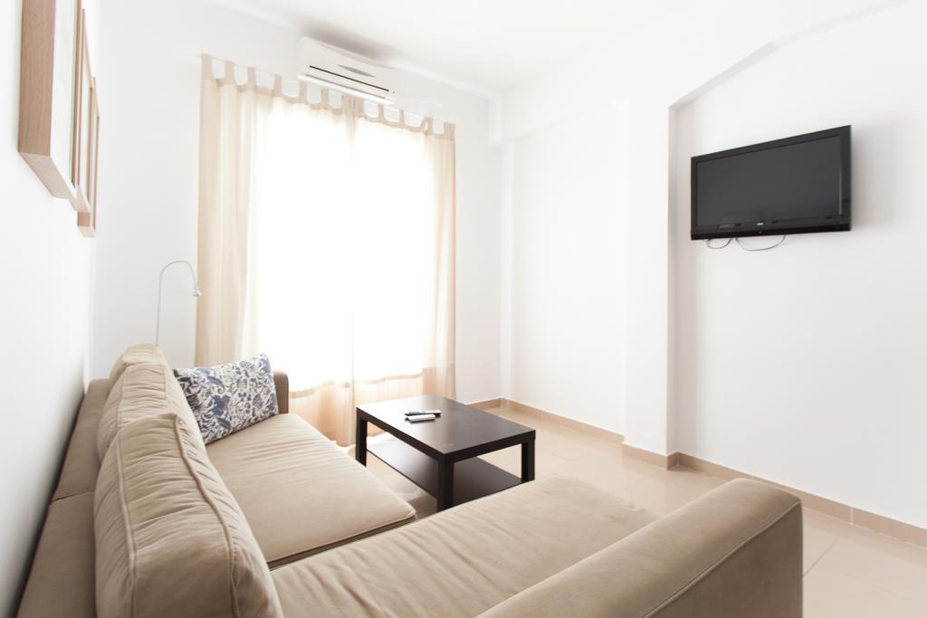 Apartamentos Diaber Larana Sevilla Kamer foto