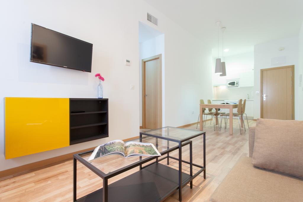 Apartamentos Diaber Larana Sevilla Kamer foto